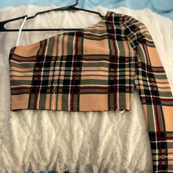 SHEIN One Sleeve Crop Top NWOT - Picture 1 of 3